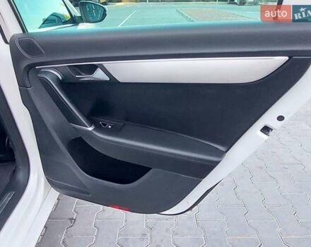 Белый Фольксваген Пассат, объемом двигателя 1.97 л и пробегом 219 тыс. км за 12555 $, фото 46 на Automoto.ua