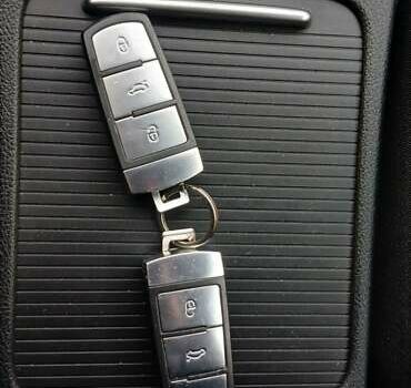 Білий Фольксваген Пассат, об'ємом двигуна 2 л та пробігом 95 тис. км за 12950 $, фото 35 на Automoto.ua