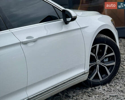 Белый Фольксваген Пассат, объемом двигателя 2 л и пробегом 252 тыс. км за 13999 $, фото 23 на Automoto.ua