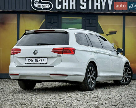 Белый Фольксваген Пассат, объемом двигателя 2 л и пробегом 252 тыс. км за 13999 $, фото 21 на Automoto.ua