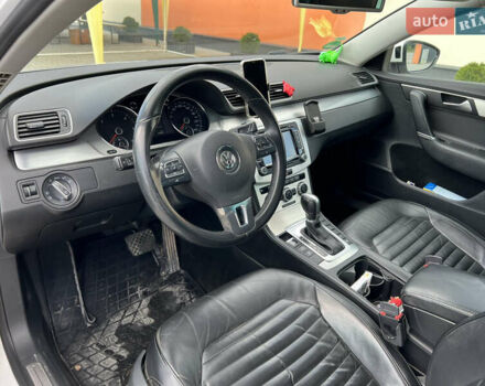 Белый Фольксваген Пассат, объемом двигателя 1.97 л и пробегом 320 тыс. км за 12000 $, фото 6 на Automoto.ua