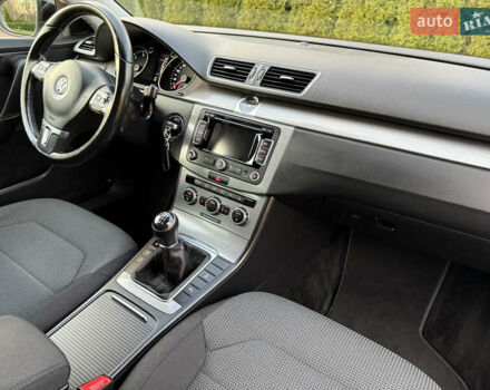 Белый Фольксваген Пассат, объемом двигателя 1.6 л и пробегом 227 тыс. км за 11999 $, фото 63 на Automoto.ua