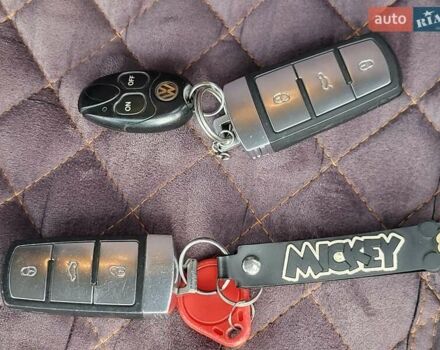 Білий Фольксваген Пассат, об'ємом двигуна 1.6 л та пробігом 284 тис. км за 11000 $, фото 14 на Automoto.ua