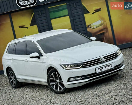 Белый Фольксваген Пассат, объемом двигателя 2 л и пробегом 252 тыс. км за 13999 $, фото 5 на Automoto.ua