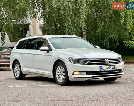 Белый Фольксваген Пассат, объемом двигателя 1.97 л и пробегом 293 тыс. км за 12700 $, фото 2 на Automoto.ua