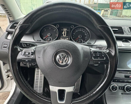 Білий Фольксваген Пассат, об'ємом двигуна 2 л та пробігом 276 тис. км за 12300 $, фото 40 на Automoto.ua