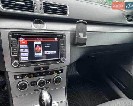 Білий Фольксваген Пассат, об'ємом двигуна 2 л та пробігом 276 тис. км за 12300 $, фото 46 на Automoto.ua