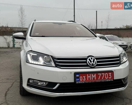 Білий Фольксваген Пассат, об'ємом двигуна 2 л та пробігом 276 тис. км за 12300 $, фото 6 на Automoto.ua