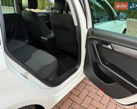 Белый Фольксваген Пассат, объемом двигателя 1.6 л и пробегом 227 тыс. км за 11999 $, фото 46 на Automoto.ua