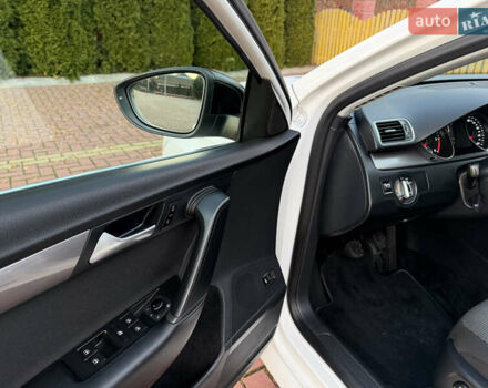 Белый Фольксваген Пассат, объемом двигателя 1.6 л и пробегом 227 тыс. км за 11999 $, фото 39 на Automoto.ua