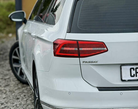 Белый Фольксваген Пассат, объемом двигателя 2 л и пробегом 252 тыс. км за 13999 $, фото 18 на Automoto.ua