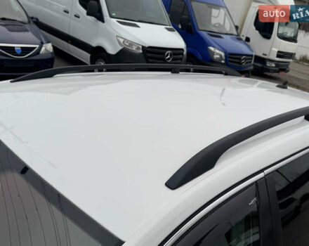 Білий Фольксваген Пассат, об'ємом двигуна 2 л та пробігом 276 тис. км за 12300 $, фото 26 на Automoto.ua