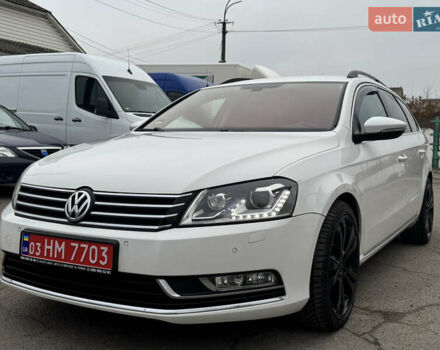 Білий Фольксваген Пассат, об'ємом двигуна 2 л та пробігом 276 тис. км за 12300 $, фото 3 на Automoto.ua