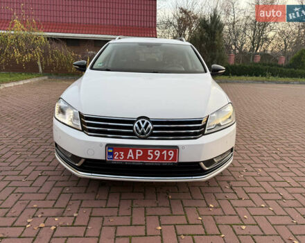 Белый Фольксваген Пассат, объемом двигателя 1.6 л и пробегом 227 тыс. км за 11999 $, фото 2 на Automoto.ua