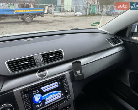 Білий Фольксваген Пассат, об'ємом двигуна 2 л та пробігом 276 тис. км за 12300 $, фото 49 на Automoto.ua