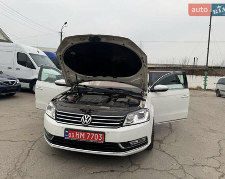 Білий Фольксваген Пассат, об'ємом двигуна 2 л та пробігом 276 тис. км за 12300 $, фото 72 на Automoto.ua