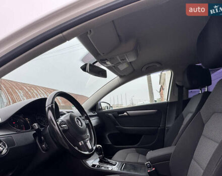 Білий Фольксваген Пассат, об'ємом двигуна 2 л та пробігом 276 тис. км за 12300 $, фото 37 на Automoto.ua