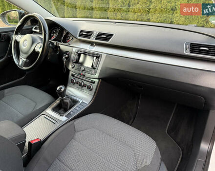 Белый Фольксваген Пассат, объемом двигателя 1.6 л и пробегом 227 тыс. км за 11999 $, фото 62 на Automoto.ua