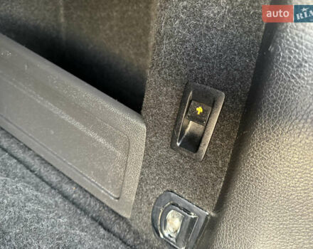 Белый Фольксваген Пассат, объемом двигателя 1.6 л и пробегом 227 тыс. км за 11999 $, фото 49 на Automoto.ua