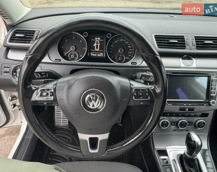 Білий Фольксваген Пассат, об'ємом двигуна 2 л та пробігом 276 тис. км за 12300 $, фото 39 на Automoto.ua