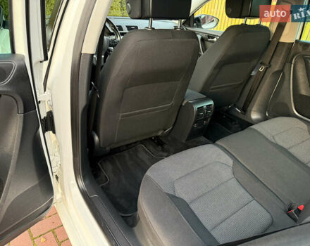 Белый Фольксваген Пассат, объемом двигателя 1.6 л и пробегом 227 тыс. км за 11999 $, фото 37 на Automoto.ua