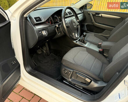 Белый Фольксваген Пассат, объемом двигателя 1.6 л и пробегом 227 тыс. км за 11999 $, фото 31 на Automoto.ua