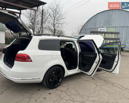 Білий Фольксваген Пассат, об'ємом двигуна 2 л та пробігом 276 тис. км за 12300 $, фото 75 на Automoto.ua