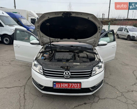 Білий Фольксваген Пассат, об'ємом двигуна 2 л та пробігом 276 тис. км за 12300 $, фото 68 на Automoto.ua
