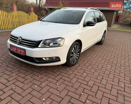 Белый Фольксваген Пассат, объемом двигателя 1.6 л и пробегом 227 тыс. км за 11999 $, фото 5 на Automoto.ua