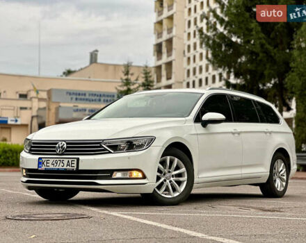 Белый Фольксваген Пассат, объемом двигателя 1.97 л и пробегом 293 тыс. км за 12700 $, фото 8 на Automoto.ua