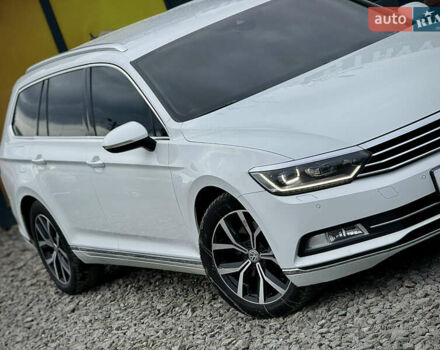 Белый Фольксваген Пассат, объемом двигателя 2 л и пробегом 252 тыс. км за 13999 $, фото 7 на Automoto.ua