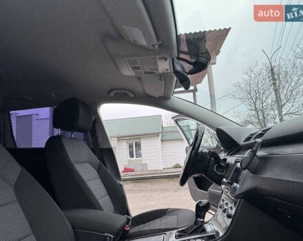 Білий Фольксваген Пассат, об'ємом двигуна 2 л та пробігом 276 тис. км за 12300 $, фото 54 на Automoto.ua