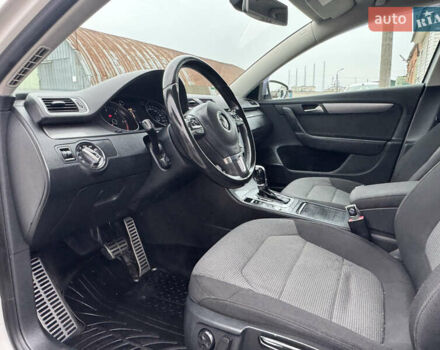 Білий Фольксваген Пассат, об'ємом двигуна 2 л та пробігом 276 тис. км за 12300 $, фото 36 на Automoto.ua