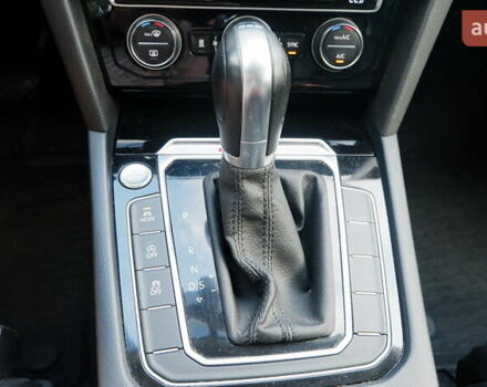 Белый Фольксваген Пассат, объемом двигателя 2 л и пробегом 280 тыс. км за 16400 $, фото 24 на Automoto.ua