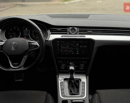 Білий Фольксваген Пассат, об'ємом двигуна 1.97 л та пробігом 301 тис. км за 14999 $, фото 12 на Automoto.ua