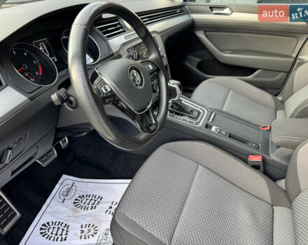 Белый Фольксваген Пассат, объемом двигателя 2 л и пробегом 291 тыс. км за 13500 $, фото 29 на Automoto.ua