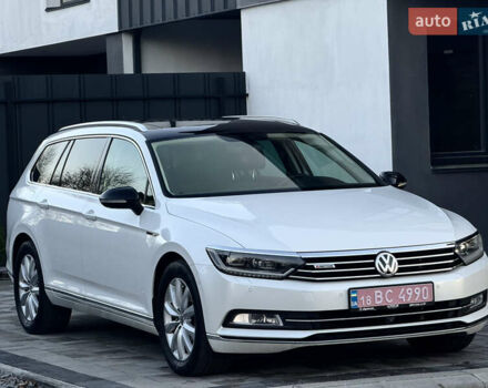 Білий Фольксваген Пассат, об'ємом двигуна 2 л та пробігом 215 тис. км за 16999 $, фото 13 на Automoto.ua