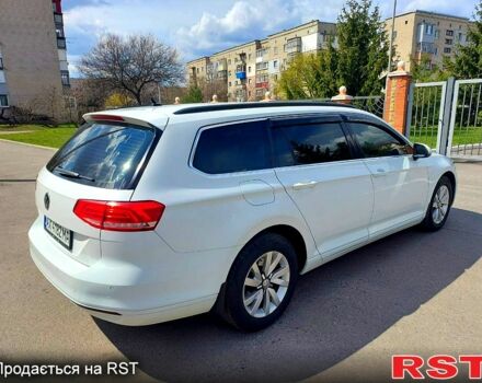 Белый Фольксваген Пассат, объемом двигателя 2 л и пробегом 320 тыс. км за 14700 $, фото 3 на Automoto.ua