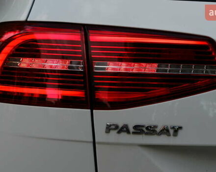 Белый Фольксваген Пассат, объемом двигателя 2 л и пробегом 280 тыс. км за 16400 $, фото 11 на Automoto.ua
