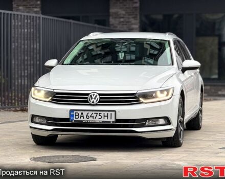 Белый Фольксваген Пассат, объемом двигателя 2 л и пробегом 256 тыс. км за 14999 $, фото 3 на Automoto.ua