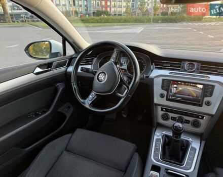 Белый Фольксваген Пассат, объемом двигателя 1.97 л и пробегом 292 тыс. км за 14000 $, фото 8 на Automoto.ua