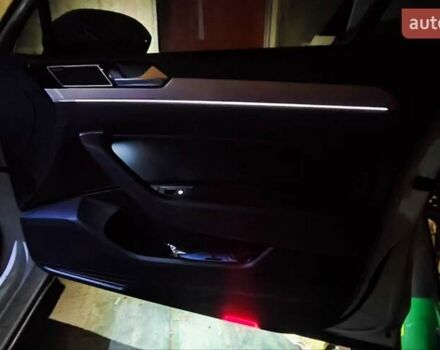 Белый Фольксваген Пассат, объемом двигателя 1.97 л и пробегом 252 тыс. км за 16500 $, фото 6 на Automoto.ua