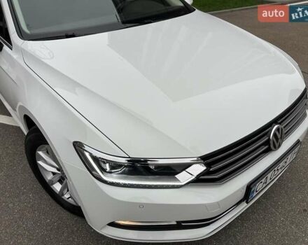 Белый Фольксваген Пассат, объемом двигателя 1.6 л и пробегом 221 тыс. км за 15500 $, фото 9 на Automoto.ua