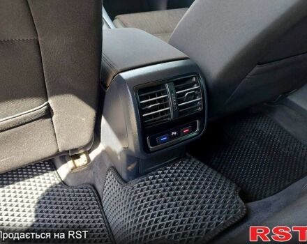 Белый Фольксваген Пассат, объемом двигателя 2 л и пробегом 320 тыс. км за 14700 $, фото 8 на Automoto.ua