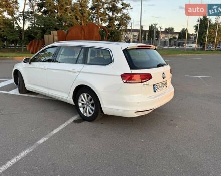 Белый Фольксваген Пассат, объемом двигателя 1.97 л и пробегом 292 тыс. км за 14000 $, фото 3 на Automoto.ua