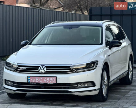 Білий Фольксваген Пассат, об'ємом двигуна 2 л та пробігом 215 тис. км за 16999 $, фото 7 на Automoto.ua