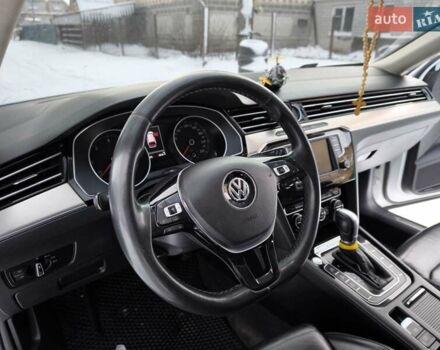 Белый Фольксваген Пассат, объемом двигателя 1.97 л и пробегом 374 тыс. км за 15500 $, фото 40 на Automoto.ua