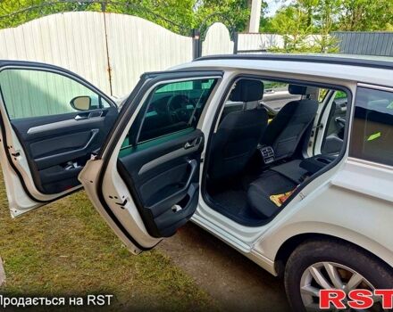 Білий Фольксваген Пассат, об'ємом двигуна 1.6 л та пробігом 220 тис. км за 14000 $, фото 7 на Automoto.ua