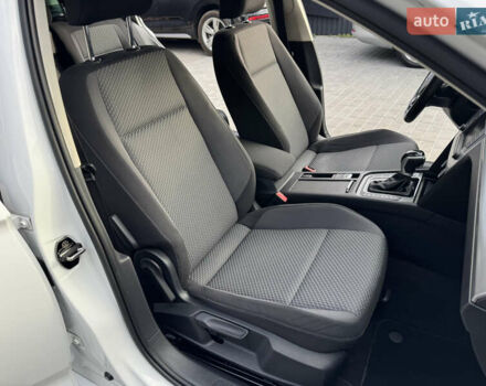 Белый Фольксваген Пассат, объемом двигателя 2 л и пробегом 291 тыс. км за 13500 $, фото 33 на Automoto.ua