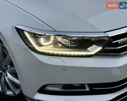 Білий Фольксваген Пассат, об'ємом двигуна 2 л та пробігом 215 тис. км за 16999 $, фото 6 на Automoto.ua